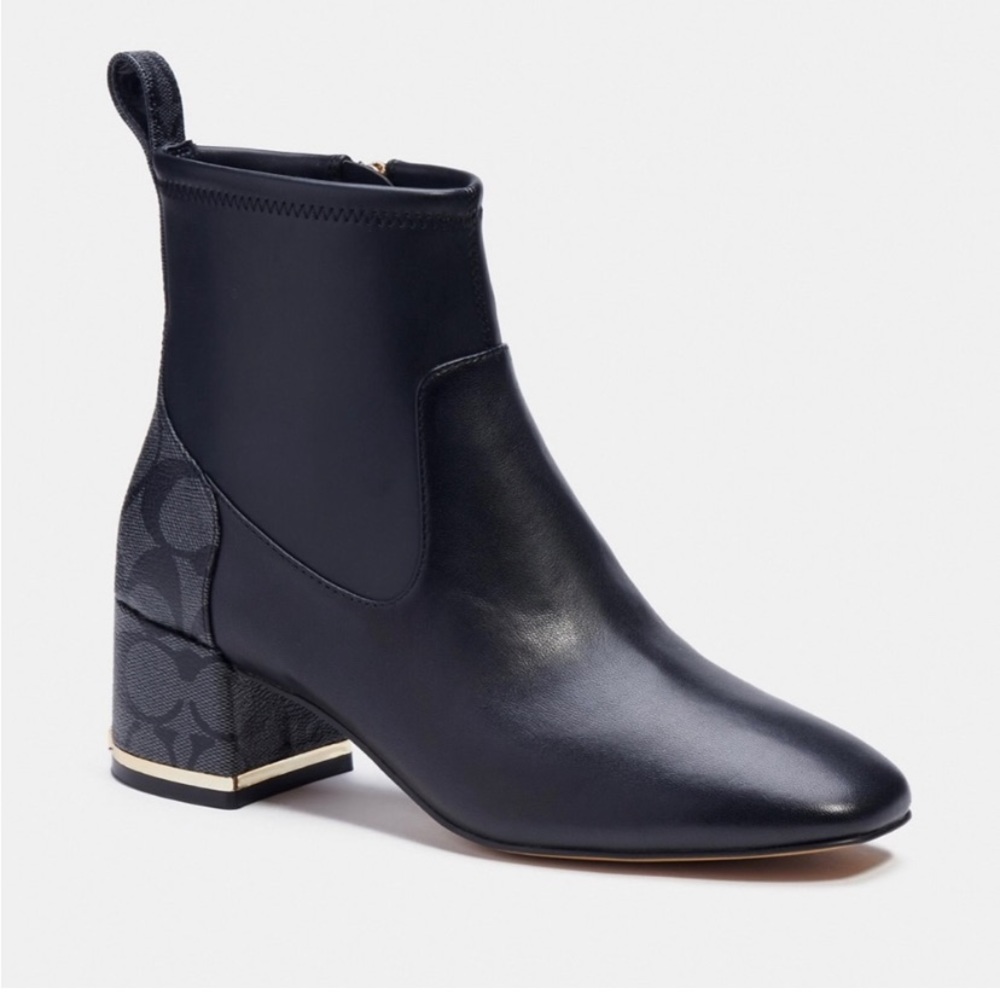 COACH signature booties 🖤 - Picture 1 of 6